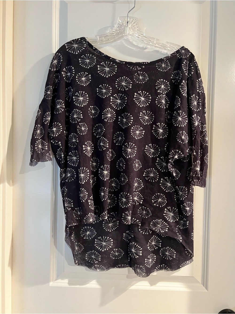 Sweet Pea Dandylion Print Mesh Dolman Sleeve Top Medium M
